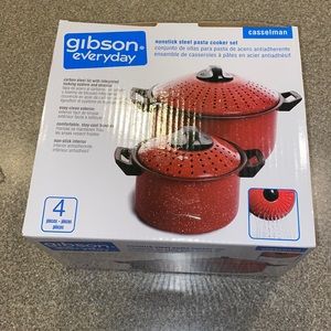 New in box Gibson, 4 piece, nonstick steel pasta cooker, set locking lids